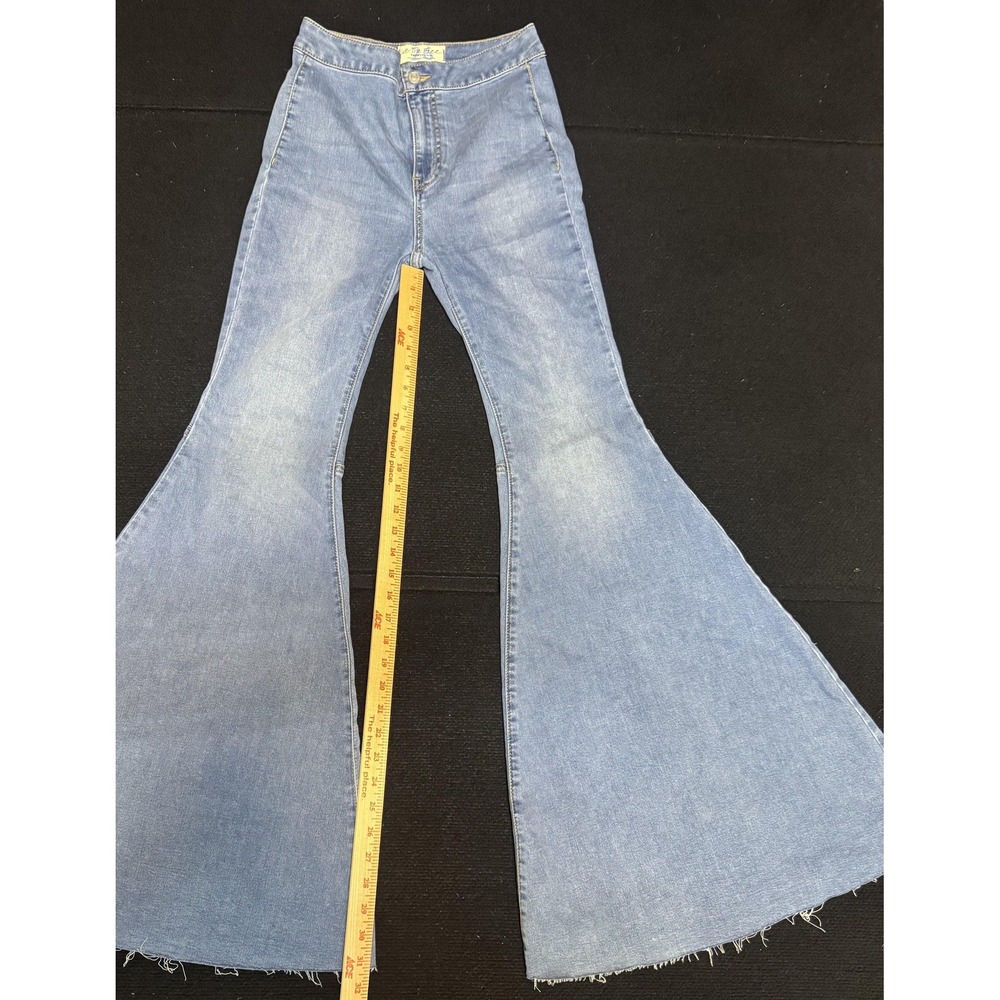 We The Free Free People Jeans 26 Extreme Flare Bell Bottom High Rise Raw Hem - Picture 9 of 14
